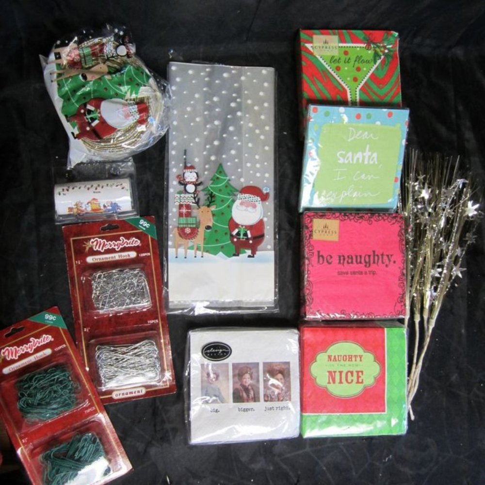 ASSORTED CHRISTMAS COLLECTION 11 ITEMS